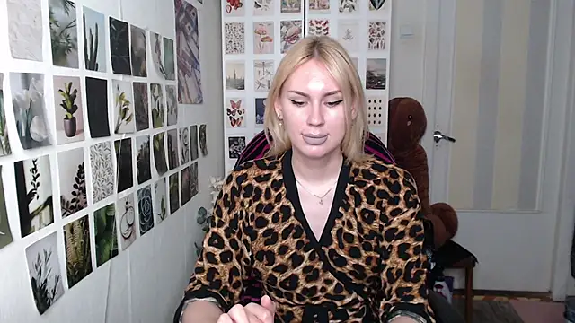 CapriScorpion webcam show