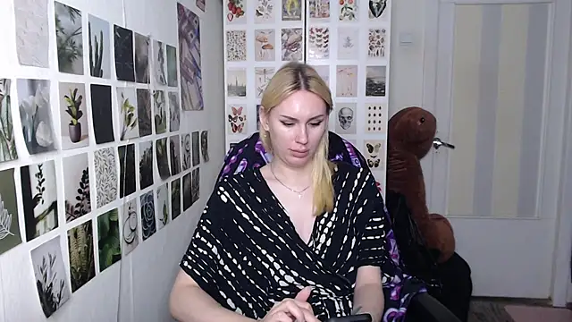 Show modela CapriScorpion na web-kameri