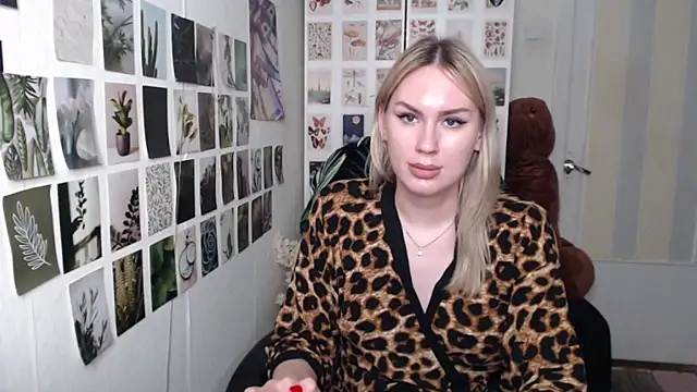 CapriScorpion's Live Sex Cam Show
