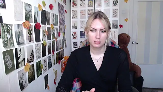 CapriScorpion Webcam show