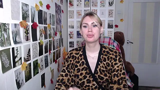 CapriScorpion Webcam show