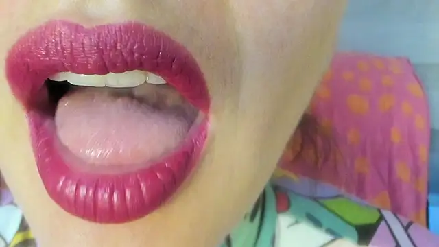Chat +18 de queen_fetish ao vivo