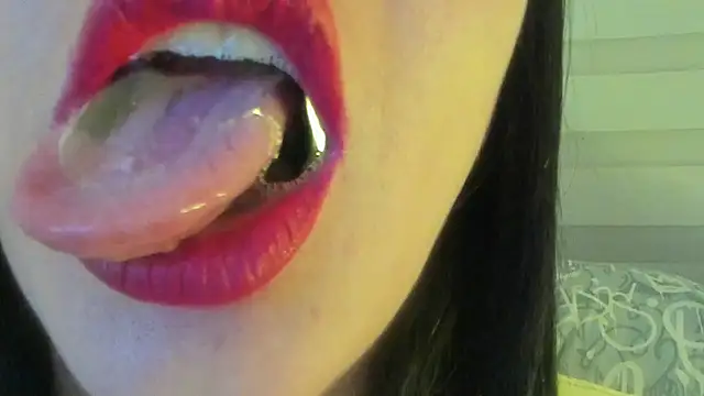 queen_fetish Obrolan Langsung XXX