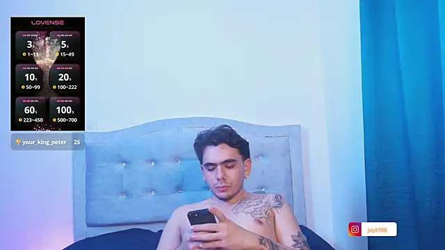 adonisZafiro – webcam-show