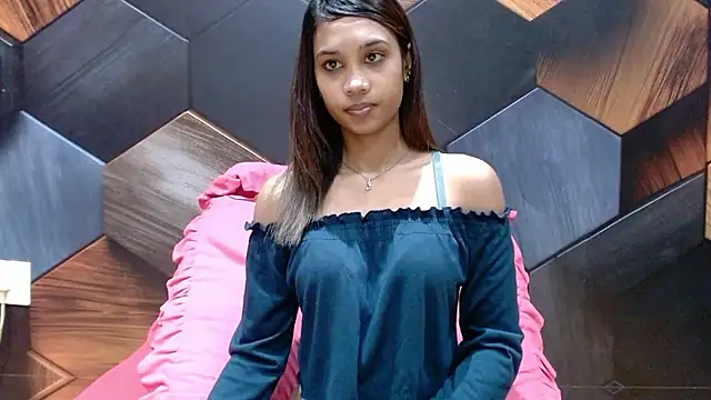 IndianAurora26 XXX чат на живо