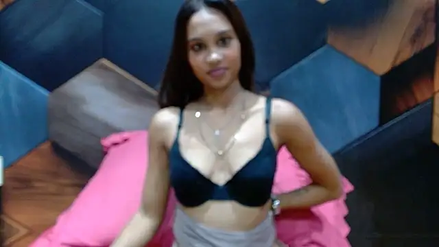 Chat XXX en directo de IndianAurora26