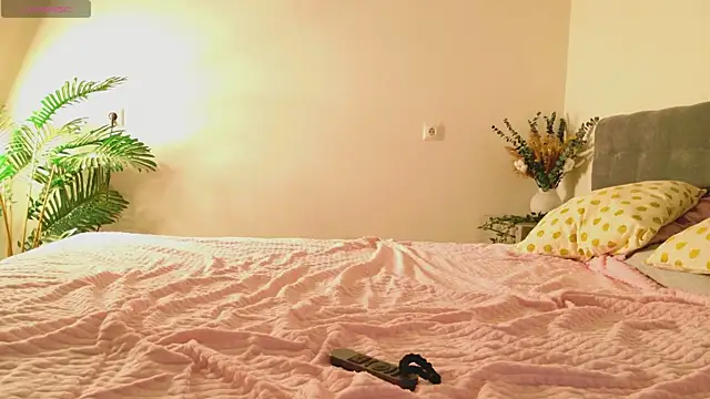 Beatrica_Klein লাইভ চ্যাট রুম