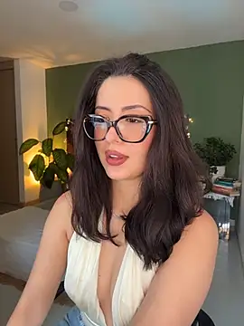 XXX chat uživo modela EmaSaenz