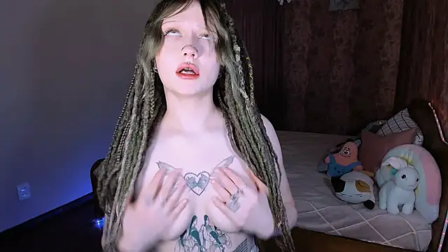 MariaMango Adlı Modelin Canlı XXX Sohbeti
