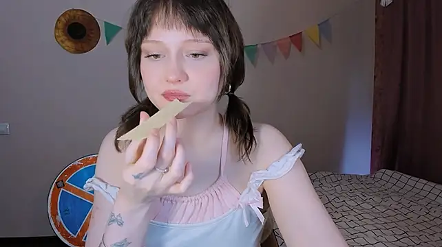Pokazy przed kamerką – MariaMango