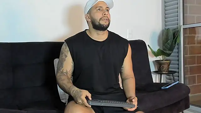 عرض كام frank_myles