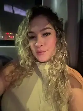 Show Webcam de Sara_smiiith211