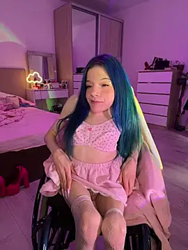 MiniSophiaa Adlı Modelin Canlı XXX Sohbeti