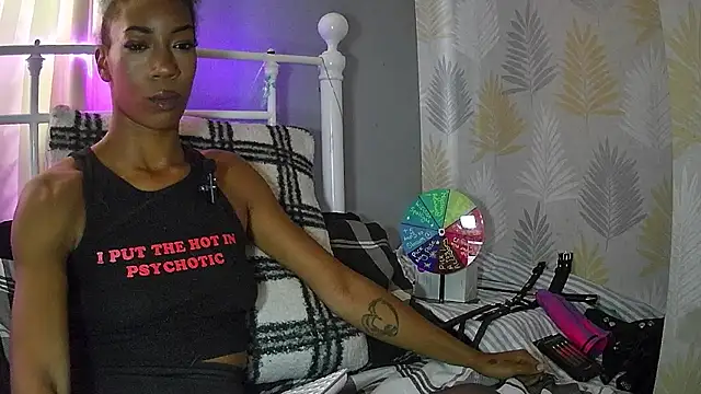 MadamNyx's Webcam Show
