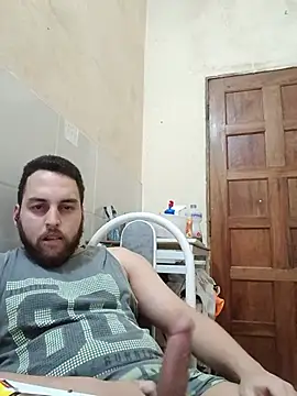 Show de matvaz21cm na webcam