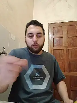 Show de matvaz21cm na webcam
