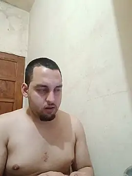 Show de matvaz21cm na webcam
