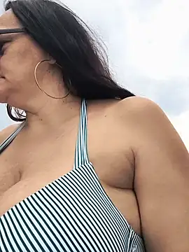 دردشة bigtits-milf الجنسية المباشرة