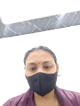 Vivicaa XXX чат на живо