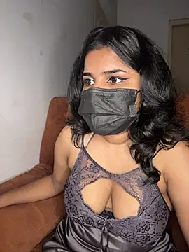 lolalivv webcam show