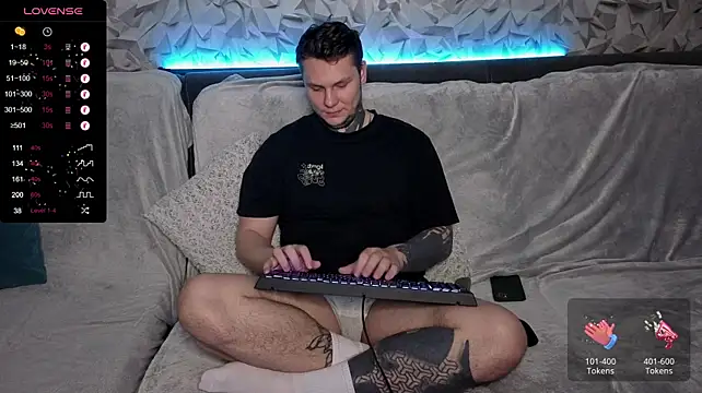 Pokazy przed kamerką – Lechery_boy