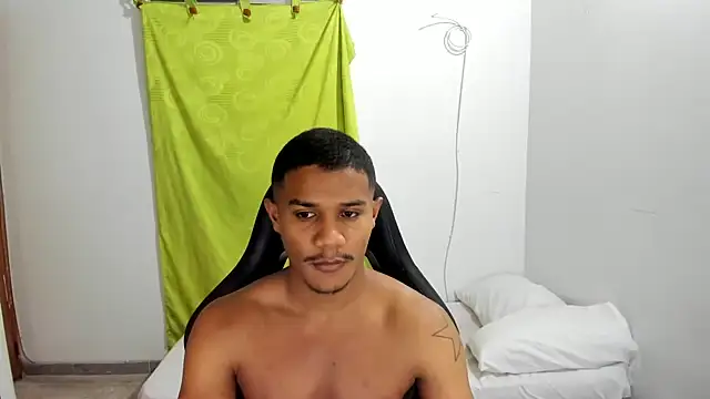 corzoethan Adlı Modelin Web Kamerası Şovu