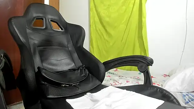 הופעת וובקאם של corzoethan