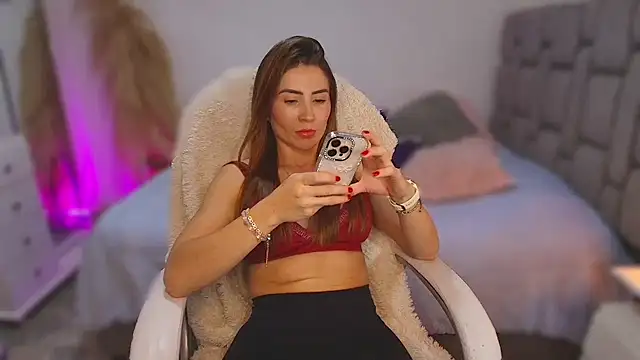 חדר צ'אט בשידור חי של MariianaGomez