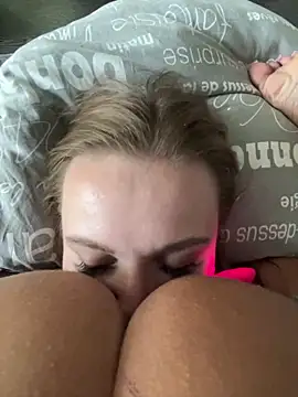 RuslanaXX Pertunjukan Webcam