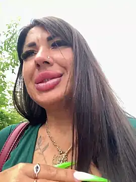 Show de RuslanaXX na webcam