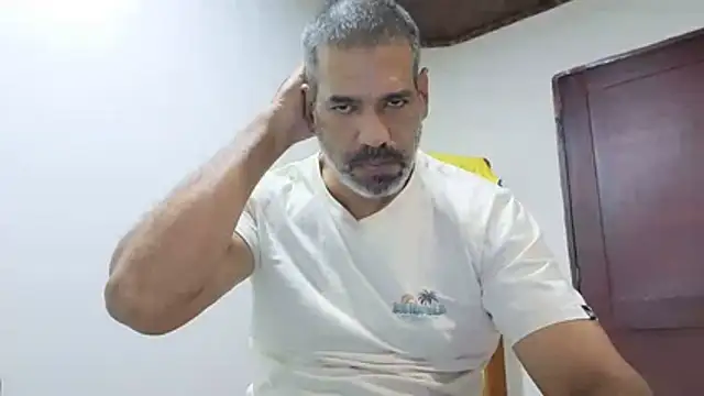 jackbigcock11 网络视讯表演