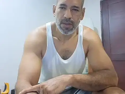 jackbigcock11 Show in webcam