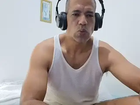 הופעת וובקאם של jackbigcock11