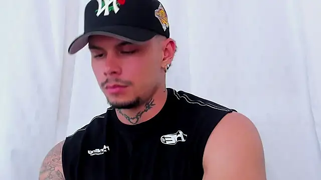 NoahhBrown 在線直播表演