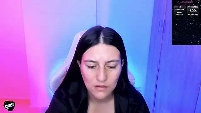Chat +18 de Saskyaa ao vivo