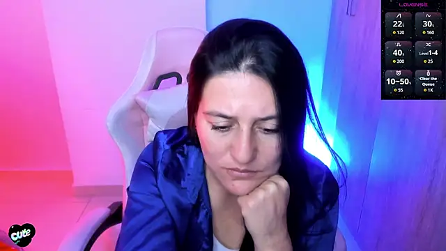 Saskyaa's Live XXX Chat