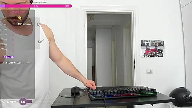 Show modela ZackFraser na web-kameri