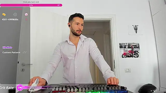 Show modela ZackFraser na web-kameri