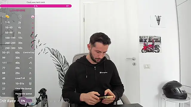 Show modela ZackFraser na web-kameri