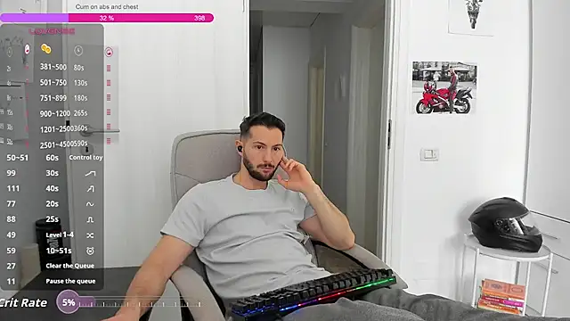 Show modela ZackFraser na web-kameri