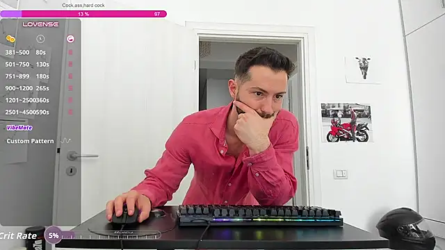 ZackFraser 在線直播表演