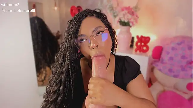 Nicolemorelli2 ওয়েবক্যাম শো