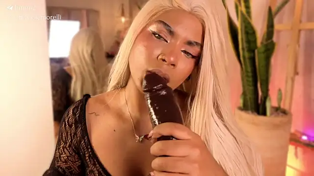 Nicolemorelli2 webcam show