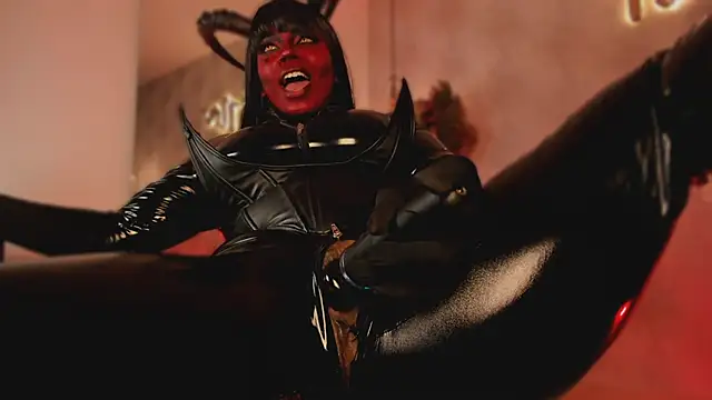 Nicolemorelli2's Webcam Show