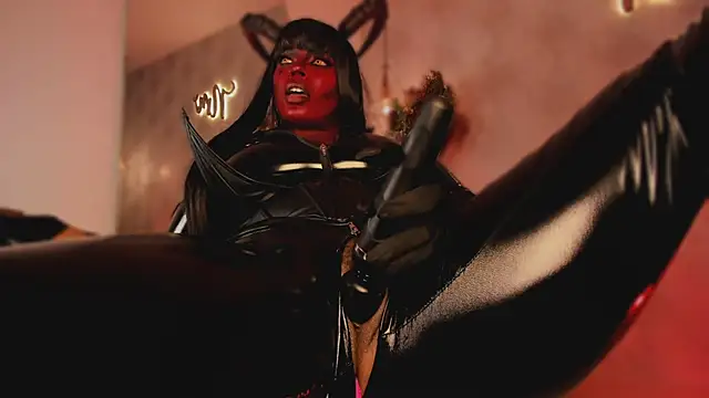 Nicolemorelli2's Webcam Show