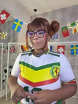 Nicolemorelli2's Webcam Show