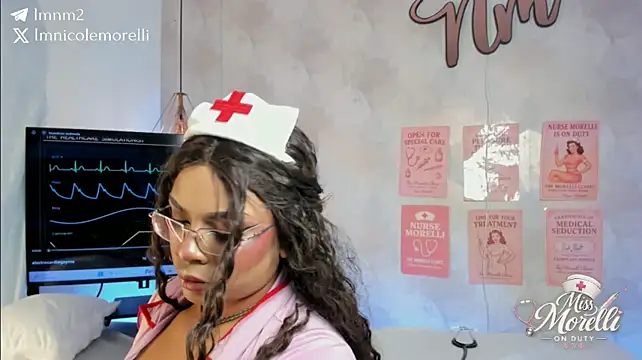 Nicolemorelli2's Webcam Show