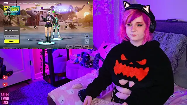 Angel-Lewd-Cake's Webcam Show