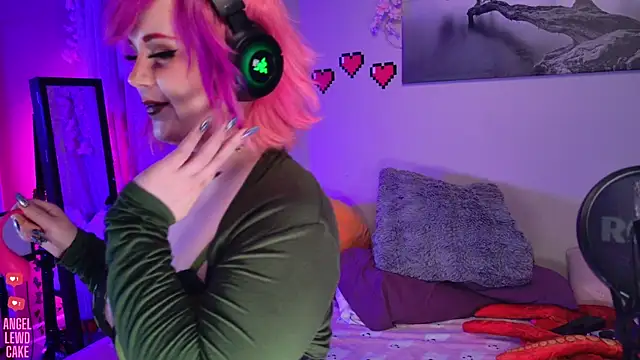 Angel-Lewd-Cake's Webcam Show