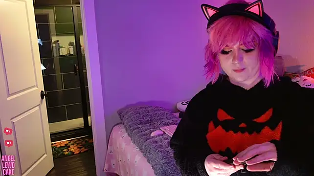 Angel-Lewd-Cake's Webcam Show
